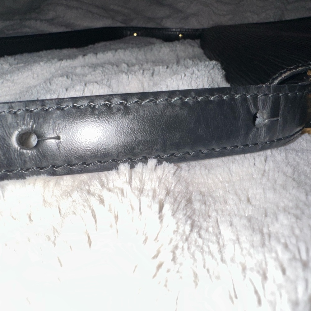 Authentic Louis Vuitton Epi Friedland Shoulder bag - Picture 16 of 16